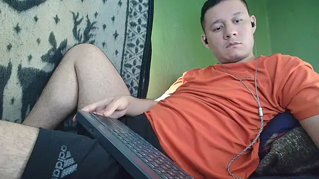 sweet cock28 online show from May 11, 4:04 pm