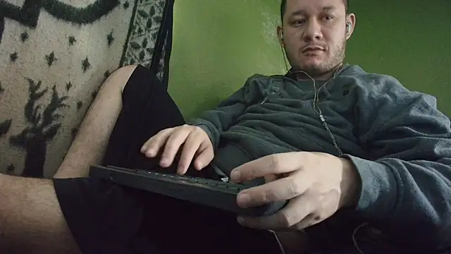 sweet cock28 online show from September 26, 3:41 pm