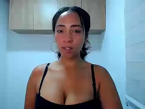 Snapshot of Danna_Ross_ chatting on November 8, 3:43 am Danna Ross online show from November 8, 3:43 am