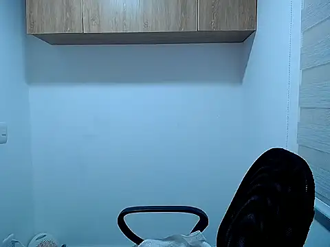 Snapshot of Danna_Ross_ chatting on November 11, 6:52 am Danna Ross online show from November 11, 6:52 am