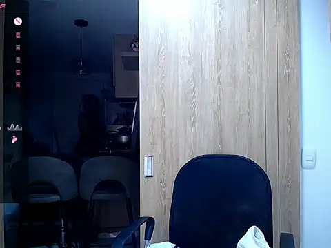 Danna Ross  online show from May 6, 2:59 am