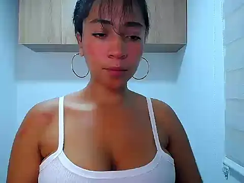 Snapshot of Danna_Ross_ chatting on November 12, 3:10 am Danna Ross online show from November 12, 3:10 am