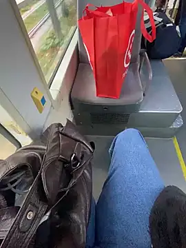 Snapshot of Thepanthera chatting on October 17, 8:06 am Thepanthera online show from October 17, 8:06 am