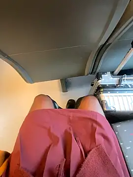 Snapshot of Thepanthera chatting on October 12, 8:26 am Thepanthera online show from October 12, 8:26 am