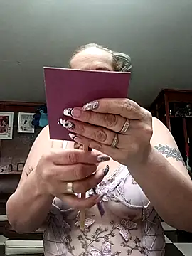 SeductionSilera online show from November 8, 6:33 pm