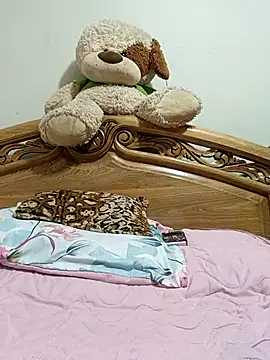 SeductionSilera online show from December 4, 1:37 am