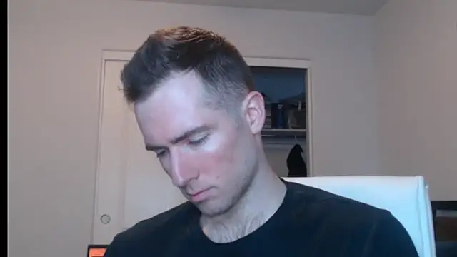 Snapshot of rawdawgrex chatting on February 20, 6:37 am rawdawgrex online show from February 20, 6:37 am