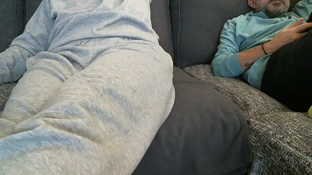 Snapshot of mysteriouscouple001 chatting on November 9, 5:39 pm mysteriouscouple001 online show from November 9, 5:39 pm