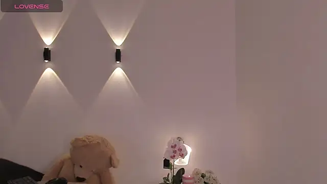 Snapshot of natassha1 chatting on February 23, 10:28 am natassha1 online show from February 23, 10:28 am