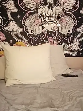 Staicyjanemcfly online show from May 21, 1:19 pm