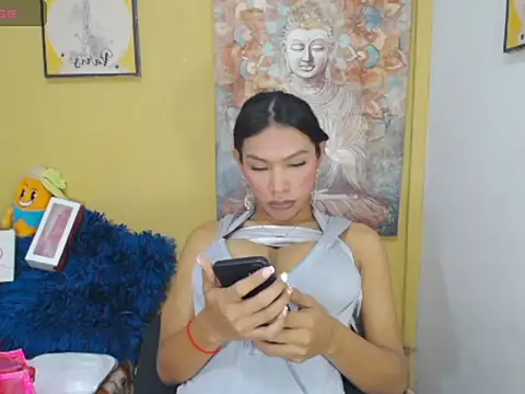 Snapshot of NannyaBitch chatting on June 28, 5:58 am NannyaBitch online show from June 28, 5:58 am