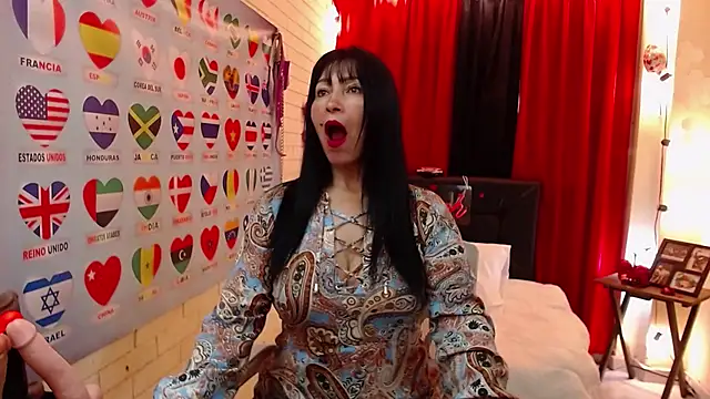 Sarah teiku online show from November 4, 6:01 pm