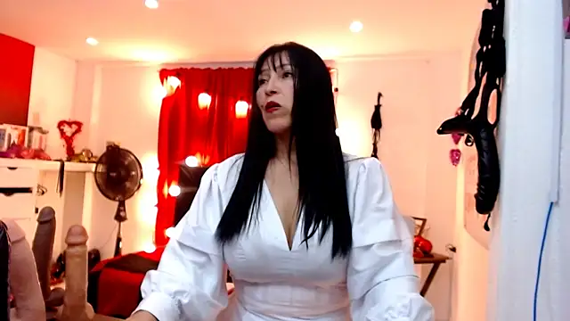 Sarah teiku online show from March 12, 6:23 pm