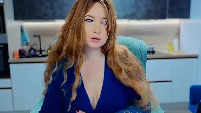 Snapshot of Katniss_K chatting on November 7, 5:01 am Katniss K online show from November 7, 5:01 am