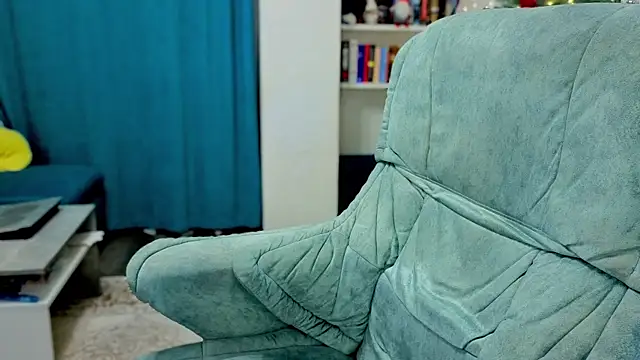 Katniss K online show from December 20, 4:59 am