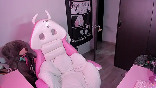 Snapshot of amber_yull chatting on September 25, 1:55 am amber yull online show from September 25, 1:55 am