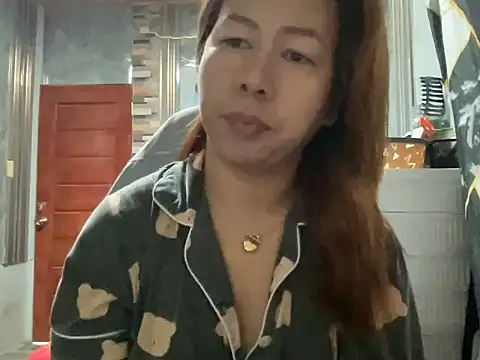 Snapshot of UrLove_Marga chatting on April 27, 9:57 pm UrLove Marga online show from April 27, 9:57 pm