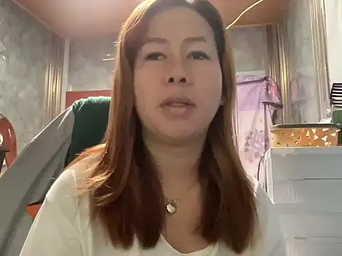 Snapshot of UrLove_Marga chatting on May 4, 10:12 pm UrLove Marga online show from May 4, 10:12 pm