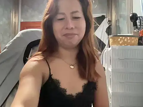 Snapshot of UrLove_Marga chatting on May 6, 10:36 pm UrLove Marga online show from May 6, 10:36 pm