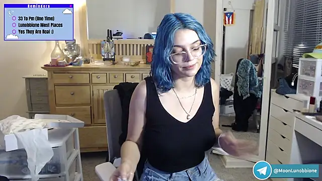 Snapshot of Lunobbione chatting on February 21, 12:34 am Lunobbione online show from February 21, 12:34 am