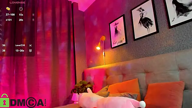 Snapshot of Pink_diablo chatting on October 19, 4:15 am Pink diablo online show from October 19, 4:15 am