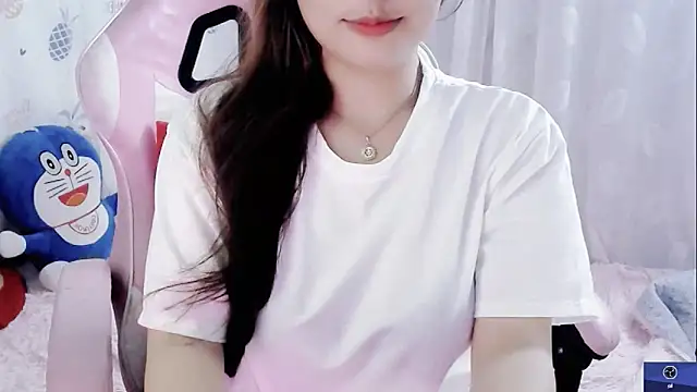 Snapshot of -R-Mai- chatting on December 1, 4:34 pm -R-Mai- online show from December 1, 4:34 pm