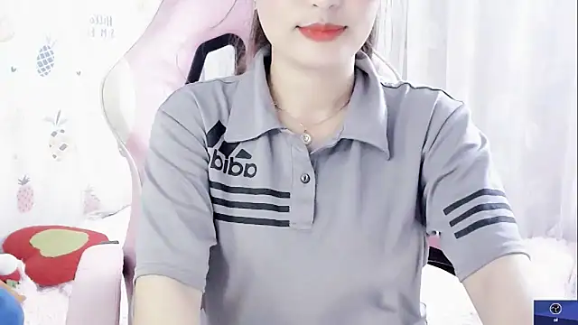 Snapshot of -R-Mai- chatting on December 4, 2:09 pm -R-Mai- online show from December 4, 2:09 pm