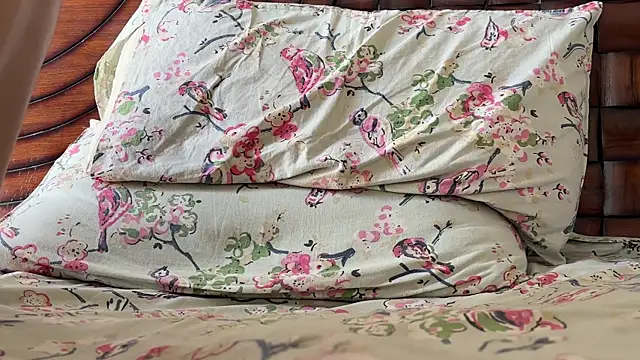 reenaverma online show from December 2, 9:44 am