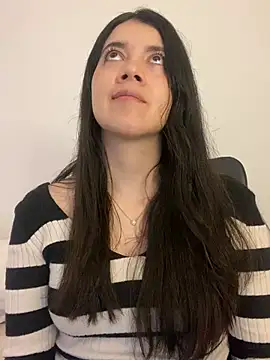 Snapshot of saori_10 chatting on June 29, 7:15 am saori 10 online show from June 29, 7:15 am