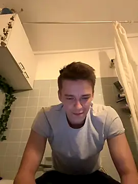 Toyjungee online show from October 19, 5:05 pm