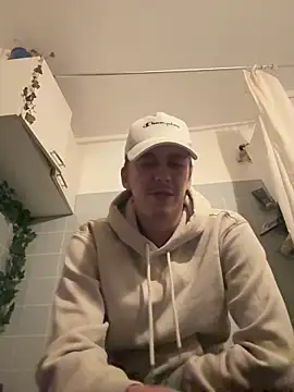 Toyjungee online show from March 6, 7:42 pm