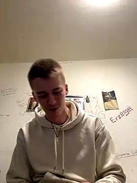 Toyjungee online show from December 14, 8:25 pm