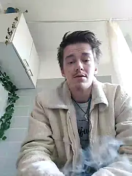 Toyjungee online show from April 19, 5:03 pm