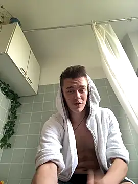 Toyjungee online show from October 9, 1:33 pm