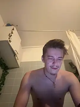 Toyjungee online show from March 7, 6:02 pm