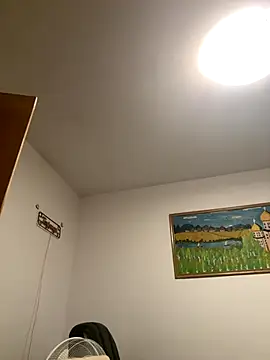 Toyjungee online show from December 22, 9:15 pm