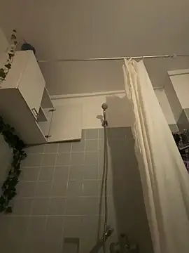 Toyjungee online show from October 5, 7:04 pm