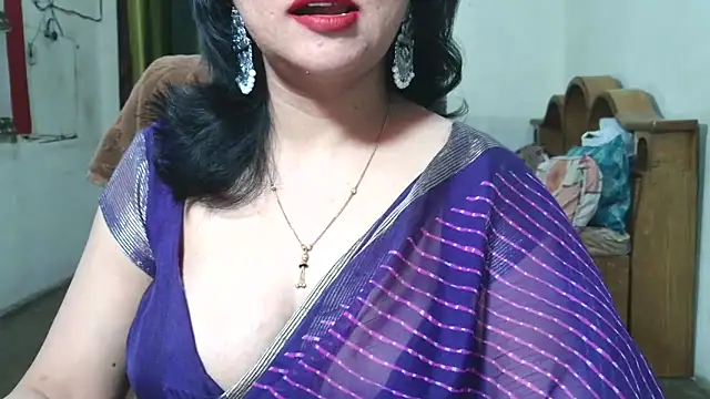 Snapshot of Cute_Mahi22 chatting on November 11, 6:25 pm Cute Mahi22 online show from November 11, 6:25 pm