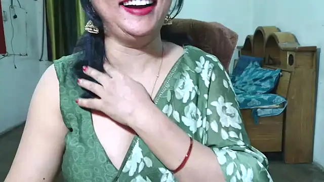 Snapshot of Cute_Mahi22 chatting on September 19, 6:50 am Cute Mahi22 online show from September 19, 6:50 am