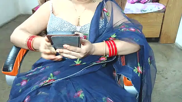 Cute Mahi22 online show from July 17, 6:32 am
