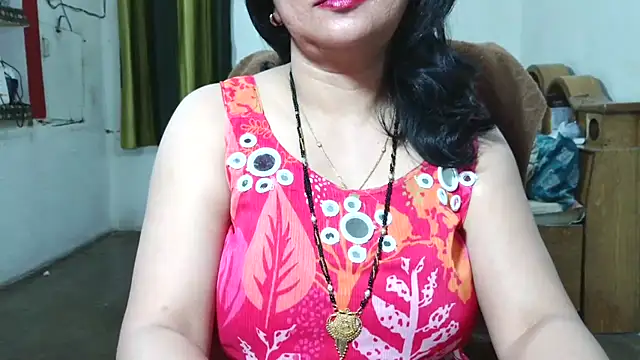 Snapshot of Cute_Mahi22 chatting on October 10, 5:14 pm Cute Mahi22 online show from October 10, 5:14 pm