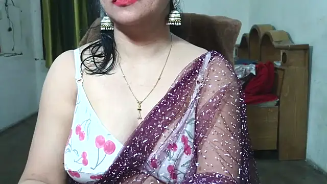 Snapshot of Cute_Mahi22 chatting on October 24, 5:06 am Cute Mahi22 online show from October 24, 5:06 am