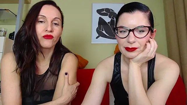 Snapshot of BDSMStars chatting on March 4, 2:32 pm BDSMStars online show from March 4, 2:32 pm