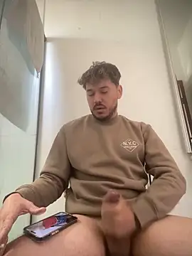 guaposexyh0t online show from May 12, 4:57 pm