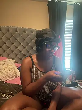 TrueeFantasee online show from November 23, 4:39 pm