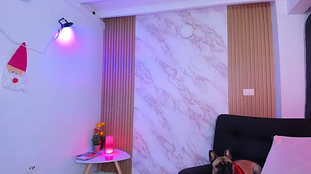 Snapshot of Megan_blue7 chatting on March 17, 2:45 pm Megan blue7 online show from March 17, 2:45 pm