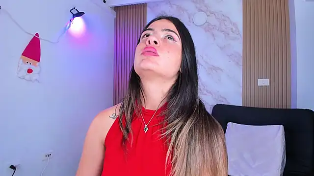 Snapshot of Megan_blue7 chatting on March 20, 5:58 pm Megan blue7 online show from March 20, 5:58 pm