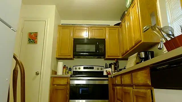 Snapshot of DiamondMonroeXo chatting on November 20, 5:57 pm DiamondMonroeXo online show from November 20, 5:57 pm