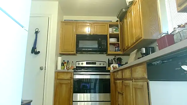 Snapshot of DiamondMonroeXo chatting on November 6, 4:55 pm DiamondMonroeXo online show from November 6, 4:55 pm