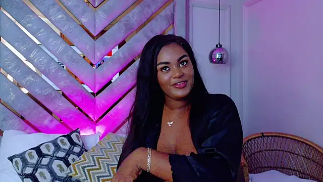 Noa Adams online show from November 17, 3:32 am